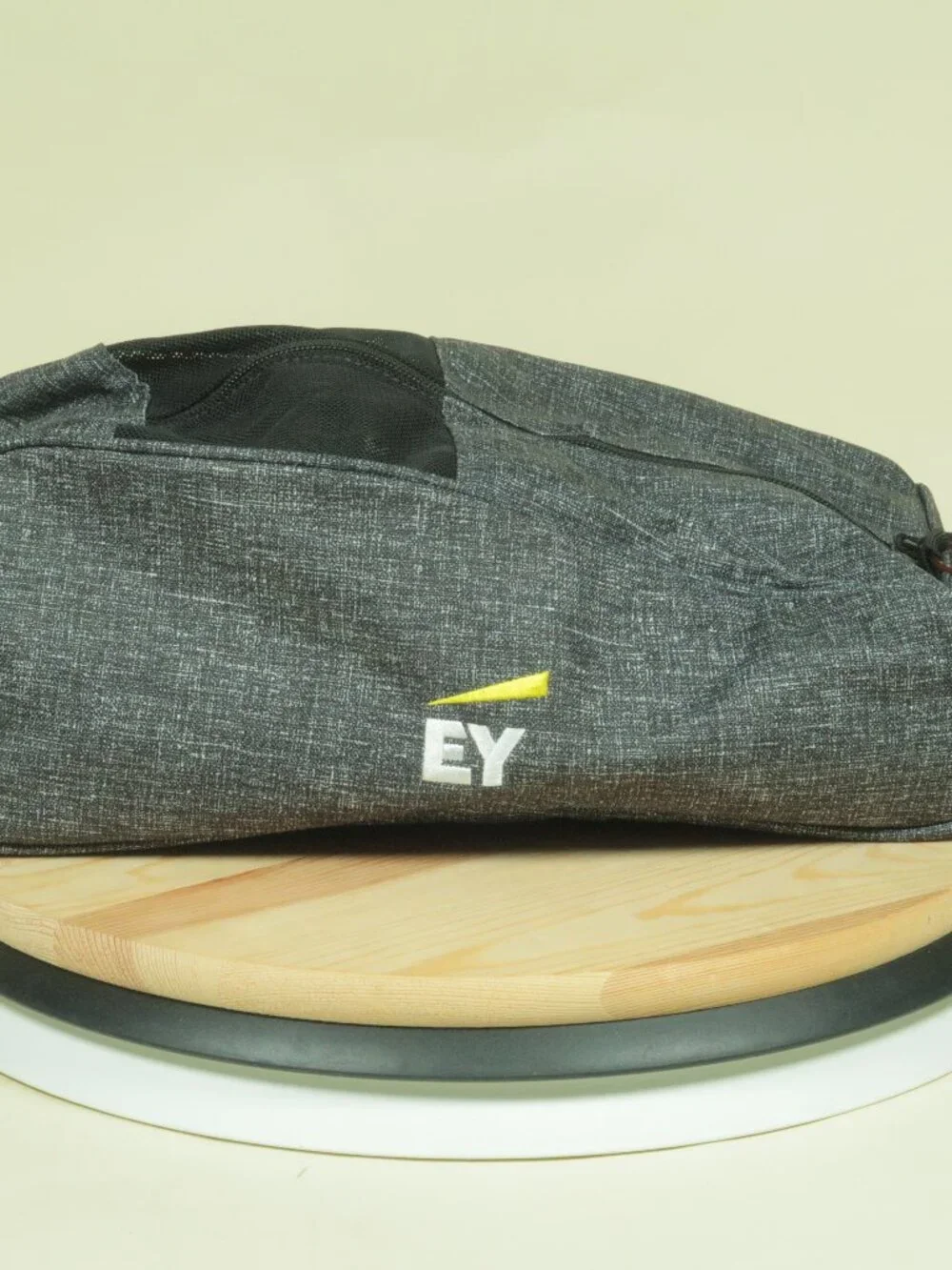 Nike Ryder Cup Hazeltine Golf Shoe Tote Bag Gray EY Ernst & Young New